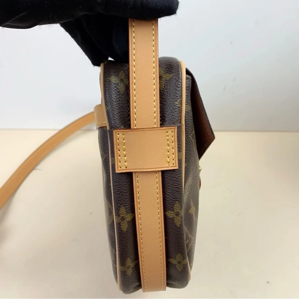 Louis Vuitton Bag - Picture 4 of 10